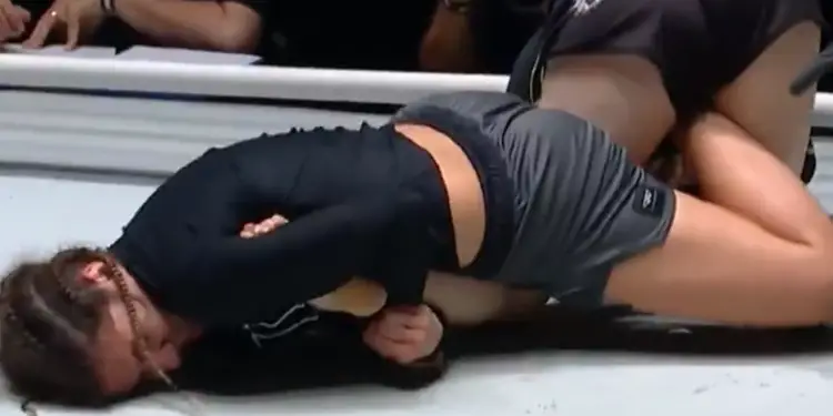 Mayssa Bastos Danielle Kelly ONE Fight Night 26