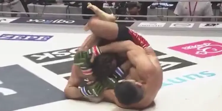 Roberto Satoshi de Souza RIZIN 49 Decade