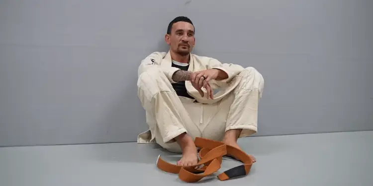 Max Holloway Training Gi Jiu-Jitsu